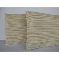 Handgewebte Boucle-Kissen Aus Baumwolle - Beidseitig Gewebt. #15W37A & #15W37B Handgewebte Boucle-Kissen Aus Baumwolle - Beidseitig Gewebt. #15W37A & #15W37B von HandwovenWonders