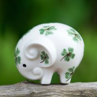 Handgemachte Elefant Figur Glücksklee Geschenk Handgemachte Elefant Figur Glücksklee Geschenk von HannahLoveCeramics