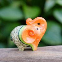 Glückspilz Keramik Elephantaloupe Rüssel Figur Glückspilz Keramik Elephantaloupe Rüssel Figur von HannahLoveCeramics