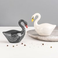 Swan Salz - Und Pfefferstreuer, Handgefertigtes Keramiksalz Entworfen Von Hannah Turner in Großbritannien. Menage Geschenkset, Geschenk Verpackt von HannahTurnerShop