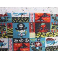 Extra-Große Empfangsdecke - Pirat Hai Wal Krake Schiff Abenteuer Schatztruhe Ozean Meere Ahoi Babydecke von HannahsHomestead2