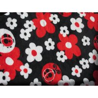 Marienkäfer Babydecke - Ultra-Kuschel-Fleece Schwarz-Rot-Weiße Blumen Versandfertig von HannahsHomestead2