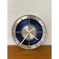 Kienzle Design Uhr/Wanduhr in Blau Und Silber 60Er 70Er Mid Century Vintage Kienzle Design Uhr/Wanduhr in Blau Und Silber 60Er 70Er Mid Century Vintage von HannoverVintagestore