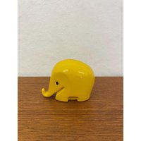 Kleiner Luigi Colani Drumbo Elefant Spardose/Figur Von Der Dresdner Bank in Gelb 70Er Mid Century Vintage Kleiner Luigi Colani Drumbo Elefant Spardose/Figur Von Der Dresdner Bank in Gelb 70Er Mid Century Vintage von HannoverVintagestore