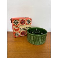 Mid Century Keramik Christbaum Ständer Von Jasba Aus Der Christkind Kollektion 3 011 21 Für Bäume Bis 1, 5M in Grün Mit Ovp 60Er Vintage Mid Century Keramik Christbaum Ständer Von Jasba Aus Der Christkind Kollektion 3 011 21 Für Bäume Bis 1, 5M in Grün Mit Ovp 60Er Vintage von HannoverVintagestore