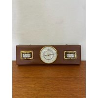 Mid Century Wetterstation Thermometer, Barometer Und Hygrometer Aus Holz Mit Braunem Leder Für Die Wand 50Er 60Er Jahre Vintage von HannoverVintagestore