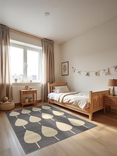 Hanse Home Adventures Kinderteppich - Design Spielteppich Leaves, Modernes Blatt Design, Spielmatte, Krabbelteppich Junge Mädchen für Kinderzimmer, Jugendzimmer, Wohnzimmer - Blau Creme, 160x235cm Hanse Home Adventures Kinderteppich - Design Spielteppich Leaves, Modernes Blatt Design, Spielmatte, Krabbelteppich Junge Mädchen für Kinderzimmer, Jugendzimmer, Wohnzimmer - Blau Creme, 160x235cm von Hanse Home