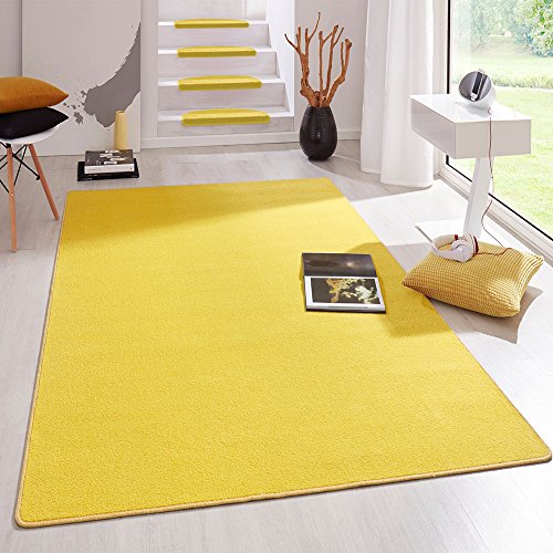 Hanse Home Indoor Teppich Fancy – Wohnzimmerteppich einfarbig Modern Velours Teppich für Esszimmer, Wohnzimmer, Kinderzimmer, Flur, Schlafzimmer, Küche – Gelb, 200x280cm von Hanse Home