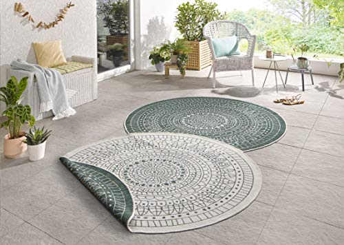 Northrugs Porto In- und Outdoor Teppich Rund – Runder Wendeteppich Wasserfest Mandala Design Flachgewebe Teppich Wetterfest für Balkon, Terrasse, Garten, Wohnzimmer in Grün Creme, ⌀140cm von Hanse Home