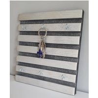 Schlüsselbrett Silberhochzeitsgeschenk Schlüsselboard Silber Modernes Weihnachtsgeschenk Ausgefallenes Einzugsgeschenk Gastgeschenk Edel Schlüsselbrett Silberhochzeitsgeschenk Schlüsselboard Silber Modernes Weihnachtsgeschenk Ausgefallenes Einzugsgeschenk Gastgeschenk Edel von Hanseatenboard