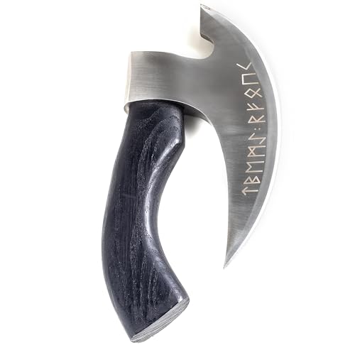 Hanseküche Pizzaschneider – Pizzamesser Axt mit Wikinger Runen und Lederschutz – Wiegemesser für Pizza, Kräuter, Zubehör Männer, Geschenk Hanseküche Pizzaschneider – Pizzamesser Axt mit Wikinger Runen und Lederschutz – Wiegemesser für Pizza, Kräuter, Zubehör Männer, Geschenk von Hanseküche