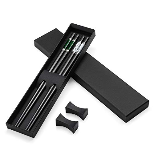 2 pair Hohe Qualität Alloy Japanische EssStäbchen schwarz + 2 pcs Essstäbchen Ablagen Chopsticks Essstäbchen Edelstahl mit Halter Geschenkset Chinesische Stäbchen Asiatisches Besteck mit Geschenkbox von Haosell