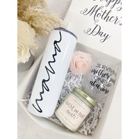 Mama Becher-Mama Geschenke- Geschenk-Box Für Neue Mama- Baby-Dusche-Geschenk-Idee- Baby Ankündigung Schwangerschaft Idee Zu Sein - Personalisierte von HappilyChicDesigns