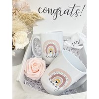 Mama Papa Eltern Geschenk-Box-Set-Mama-Papa-Tasse-Set-Geschenk-Box Für Zu Sein - Baby-Dusche-Geschenk-Idee-Baby Ankündigung Schwangerschaft von HappilyChicDesigns