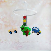 Baby Mobile Hänger Filz Auto Junge Mädchen von HappinessBabyToys