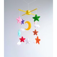 Bunte Stern Mobile Moon Baby Krippe Kinderzimmer Filz Baby-Dusche-Geschenk Mädchen Junge von HappinessBabyToys
