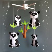 Panda Baby Mobile Kinderzimmer Krippe Mädchen Kinderbett Junge Baby-Dusche Geschenk Filz Wald von HappinessBabyToys