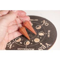 Pfirsich Aventurin Pendel Wahlweise Mit Pendelbrett Und Pendeltasche | Edelsteinpendel Quarz Pfirsich Aventurin Pendel Wahlweise Mit Pendelbrett Und Pendeltasche | Edelsteinpendel Quarz von HappinessandLoveDE