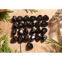 Runen Futhark Aus Schwarzem Achat | Schwarzer Gravierte Runensteine Schwarz Gold Runen Futhark Aus Schwarzem Achat | Schwarzer Gravierte Runensteine Schwarz Gold von HappinessandLoveDE