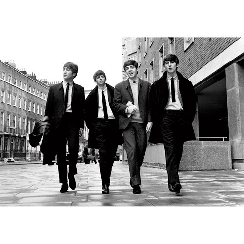 Beatles - Postkarte Walking in London von Happy Fans