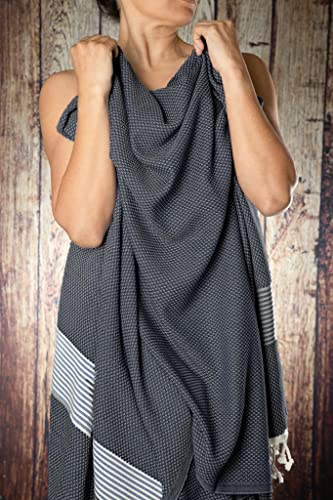 Happy Towels Hamamtuch | Badetuch | Saunatuch | Extra Lang & Weich Gewebt | 210 cm x 95 cm | 60% Bambus-Viskose und 40% Baumwolle | Fairtrade (Schwarz und Weiß, 1) von Happy Towels