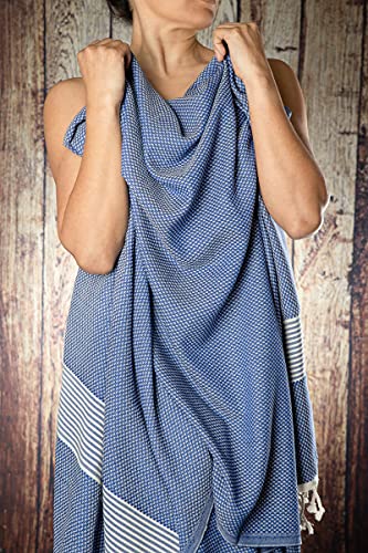 Happy Towels Hamamtuch | Badetuch | Saunatuch | Extra Lang & Weich Gewebt | 210 cm x 95 cm | 60% Bambus-Viskose und 40% Baumwolle | Fairtrade (Dunkelblau und Weiß, 1) von Happy Towels