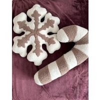 Boucle Schneeflocke Und Zuckerstange Kissen Set, Winter Holiday Decor von HappyBabyEU
