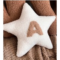 Gesticktes Buchstabenkissen, Plüschbuchstabe-Gefülltes Kissen, Samtbuchstaben, Monogrammkissen, Namenskissenbezug Gesticktes Buchstabenkissen, Plüschbuchstabe-Gefülltes Kissen, Samtbuchstaben, Monogrammkissen, Namenskissenbezug von HappyBabyEU