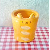 Vorbestellung The Cat Baguette Loaf Handgemachte Keramiktasse-Handgemachte Bechertasse-Katze Keramik-Süße Katze Geschenk-Katze Keramiktasse von HappyLilBear