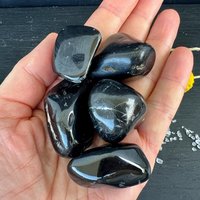 Schwarze Sardonyx Onyx Trommelsteine Für Schutz Und Selbstvertrauen von HappyMinerals