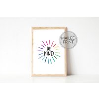 Be Kind Regenbogen Druck Kinderzimmer Dekor Inspirierender Motivation Poster Wand Kunst Zitat Print Bunte Art von HappyPrintCompany