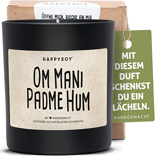 Yoga Duftkerze im Glas mit Spruch aus Soja natürlich handgemacht - nachhaltig persönlich Geschenk Geschenkidee für beste Freundin Mama Freund zum Geburtstag Entspannung Meditation Om Mani Yoga Duftkerze im Glas mit Spruch aus Soja natürlich handgemacht - nachhaltig persönlich Geschenk Geschenkidee für beste Freundin Mama Freund zum Geburtstag Entspannung Meditation Om Mani von Happysoy