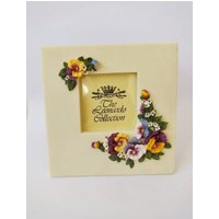 Leonardo Collection The Spring Pansy Fotorahmen von HappythingsLT