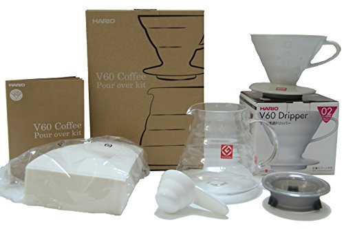 Hario V60 Kaffee-Übergieß-Set - kommt mit Keramik-Tropfer, Glaskanne, Messlöffel und 100 Stück Packung mit Hario 02W Kaffeefiltern. von HARIO