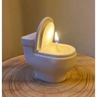 Dekokerze in Toilettenform Dekokerze in Toilettenform von HandmadeDekozeugs