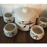 Mid Century West Bend 5 Teiliger Crock Pot Mit 4 Servierschalen von Harrlowretro