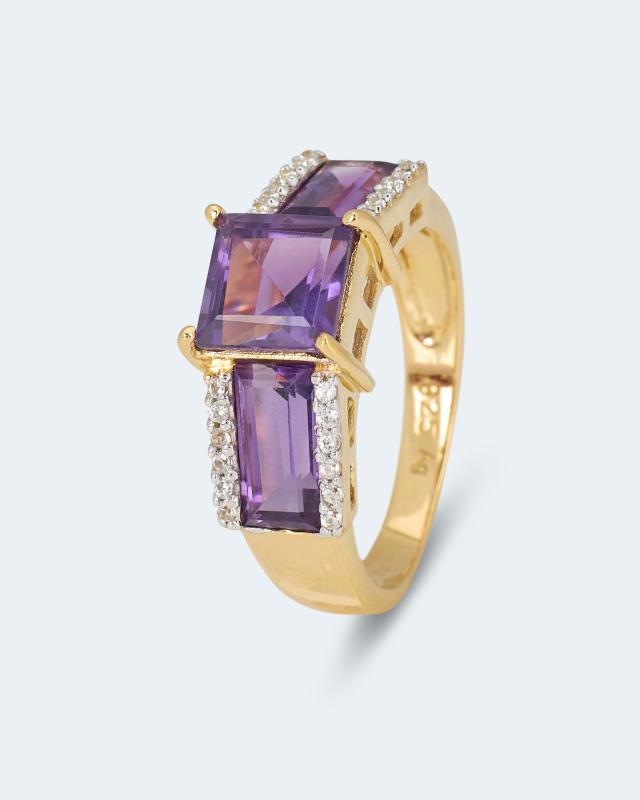 Ring mit Amethyst-Trio und Zirkon von Harry Ivens