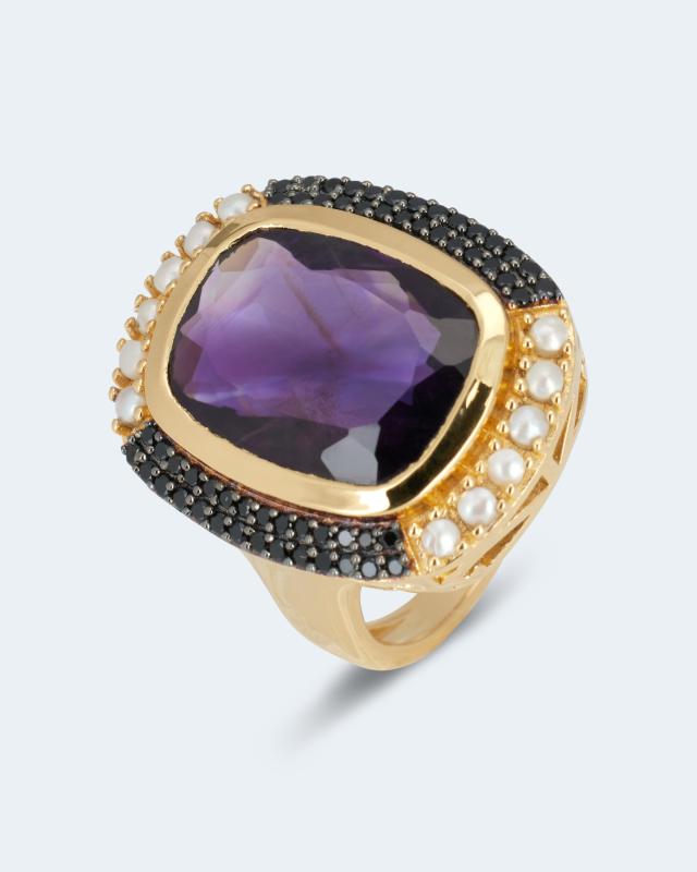 Ring mit Amethyst von Harry Ivens