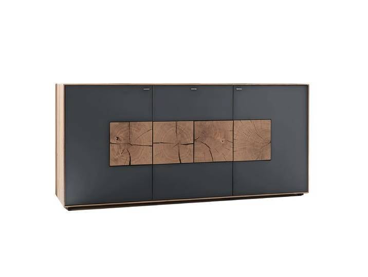 Hartmann Caya Sideboard in Kerneiche Umato Massivholz und Front in Mattglas Weiß oder Anthrazit wählbar sowie Hirnholzakzenten 3-türig mit 1 Schub von Hartmann