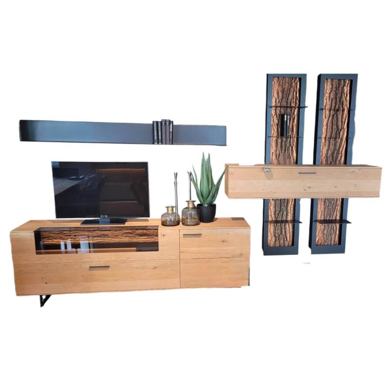 Wohnwand Runa Kerneiche Massiv Natur Gebürstet Applikation Rinde Metall Anthrazi... Wohnwand Runa Kerneiche Massiv Natur Gebürstet Applikation Rinde Metall Anthrazi... von Hartmann