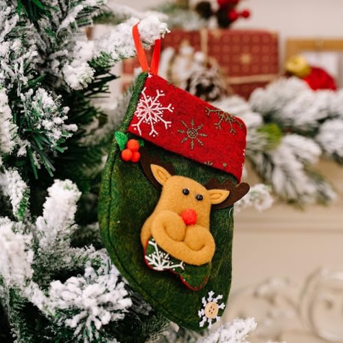 Weihnachtssocke mit Weihnachtsmann-Motiv, für saisonalen Dekorationsspaß (C) von Hasaller