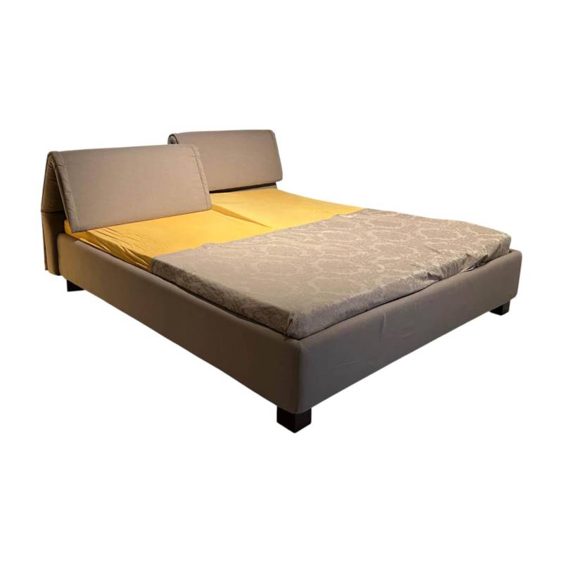 Bett Dream Deluxe Stoff Linen 341 Taupe Grau Kopfteil Riposo Füße Ivio Buche Mas... Bett Dream Deluxe Stoff Linen 341 Taupe Grau Kopfteil Riposo Füße Ivio Buche Mas... von Hasena