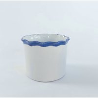 Übertopf Marei Keramik Vintage 23 11 Blumentopf Made in W. Germany Weiß Rand Blau von HashtagVintageEsmee