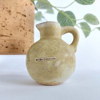 Vase Otto Keramik Kännchen Henkelvase Mini Beige Vintage von HashtagVintageEsmee