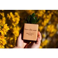 Hochzeit Geldgeschenk Personalisiert Mit Gravur, Geschenk Jahrestag, Holzblumentopf Als Hochzeitsgeschenk Namen, Standesamt von HausEsther