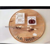 Platzteller | Holzteller Holzuntersetzer "Hallo Herbst" von HausgemachtKreativ