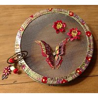 Schmetterling Mit Zwei Blumen & Poke-A-Dots Topper von HautTops