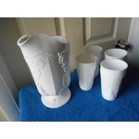Heavy Duty Weiße Glas Trauben 5 Stk. Set Krug 4 Tumbler Gläser Vintage von Haventhisandthat