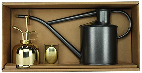 Haws Zimmergießkanne Anthrazit 1 L und Pflanzensprüher Messing 300 ml im Geschenk Set von Haws