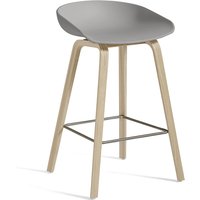 Barhocker About A Stool AAS32 Soaped Oak concrete grey 2.0 85 cm H von Hay